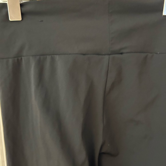 Adidas women’s leggings size medium - Picture 9 of 11